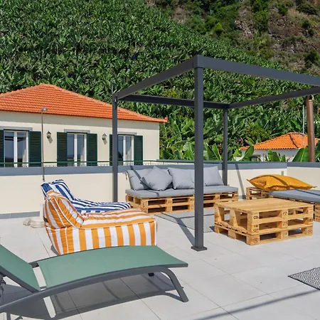 Maria Madalena Villa *