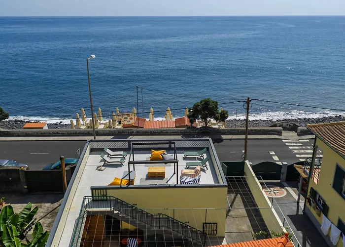 Maria Madalena Villa *