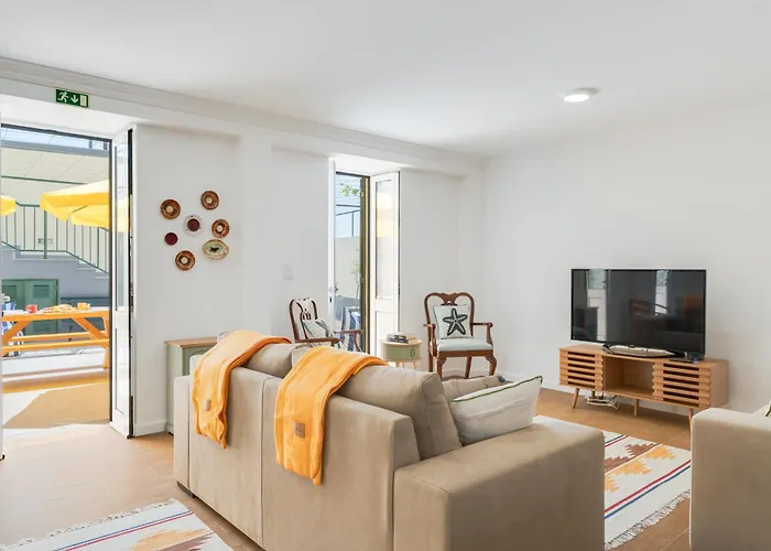 Maria Madalena Villa *